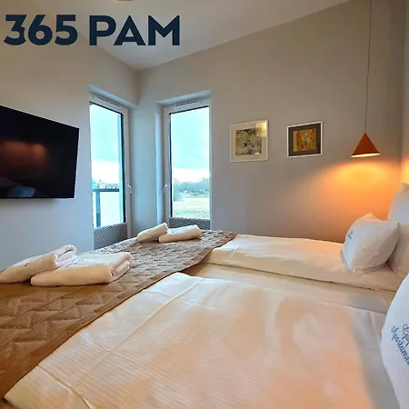 365pam - Gaja Z Parkingiem I Klimatyzacja 우스트 노리 모르스키