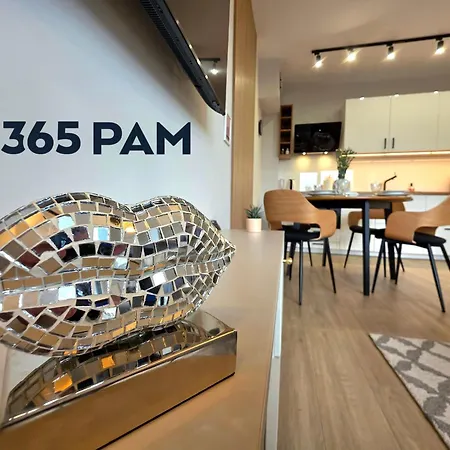 365pam - Gaja Z Parkingiem I Klimatyzacja * 우스트 노리 모르스키