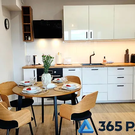 365pam - Gaja Z Parkingiem I Klimatyzacja * 우스트 노리 모르스키